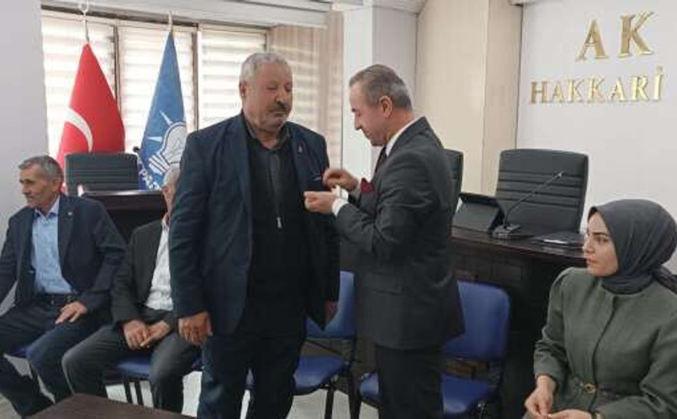 Geçitli Köyü’nden Aslan Ailesi AK Parti’ye Katıldı