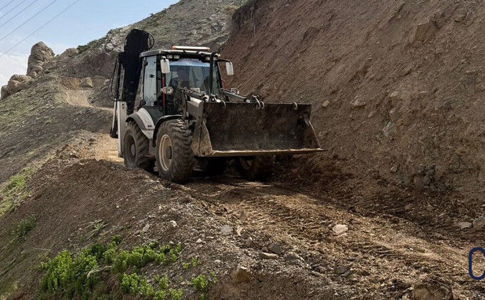 Vali ve Başkan Yardımcısı Cüneyt Zor Mahbub Annenin Sesini Duydu