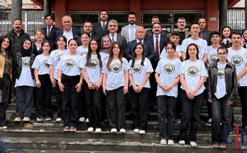 Hakkâri’de Öğrencilerden Tarihe Yolculuk: “Tarih Sergisi” Yoğun İlgi Gördü