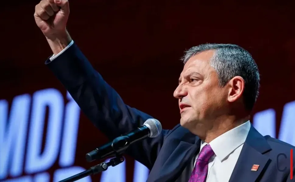 Özgür Özel: “Teslim Olmayacağız, Gerekirse Hayatı Durduracağız”