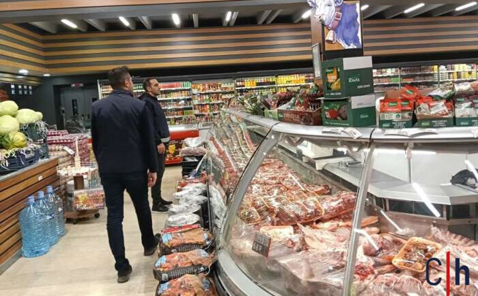 Hakkari’de Bayram Öncesi Sıkı Denetim: Kasap ve Marketler Mercek Altında