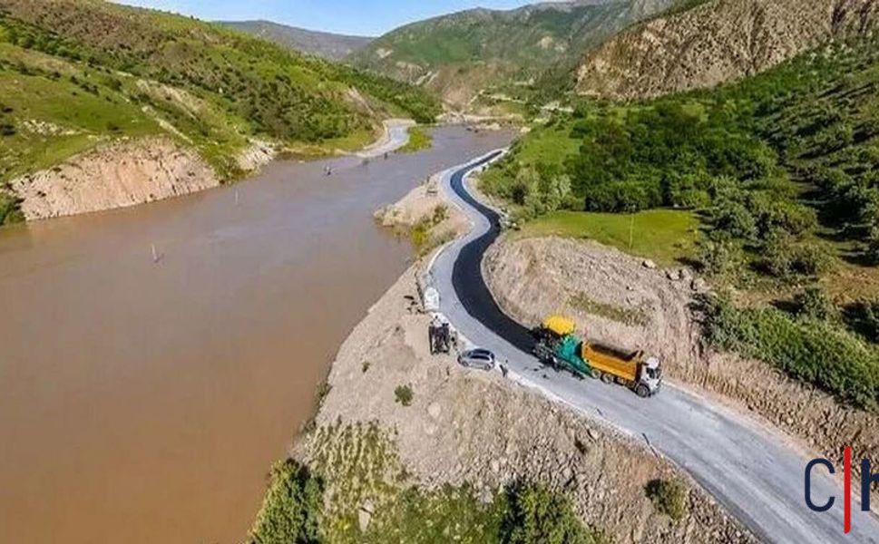 Hakkari-Van Karayolu İçin Açılan Alternatif Yolda Asfaltlama Başladı