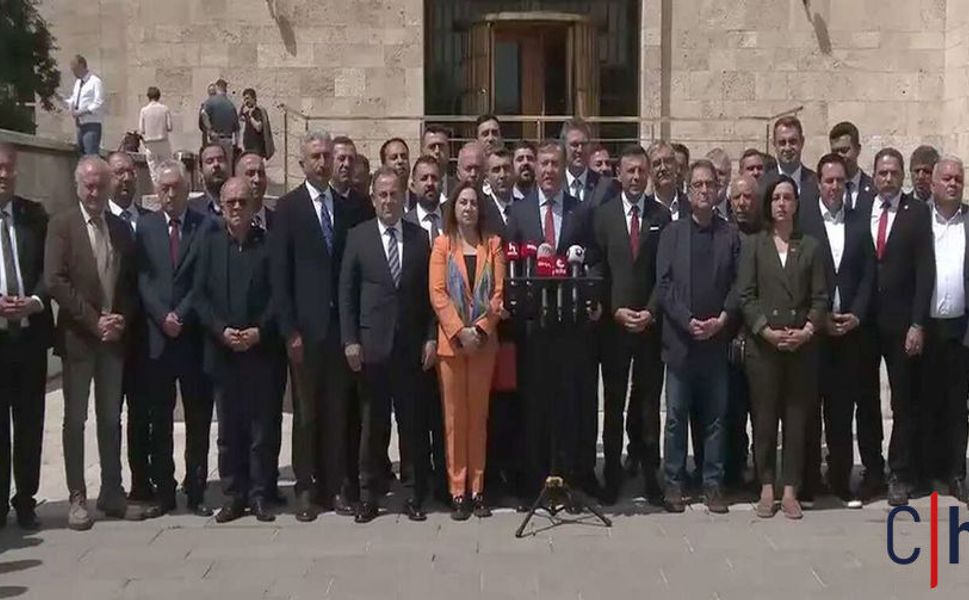 CHP’de Kurultay Tartışmaları Sürüyor: 72 İl Başkanından Ortak Açıklama