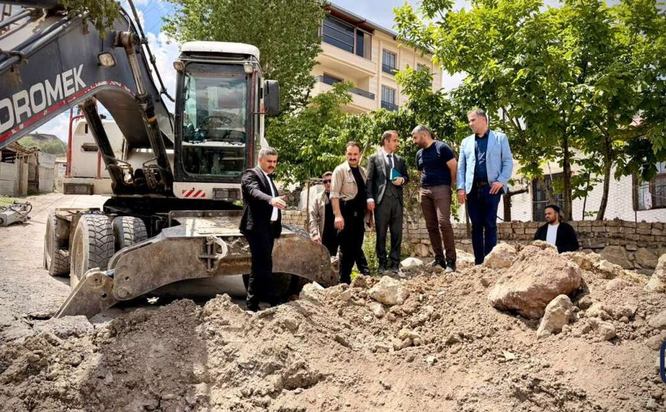 Vali Yardımcısı Gürbüz, Hakkâri’de Devam Eden Çalışmaları Sahada İnceledi