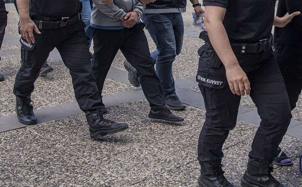 Hakkâri’de Göçmen Kaçakçılığı Operasyonu: 3 Tutuklama