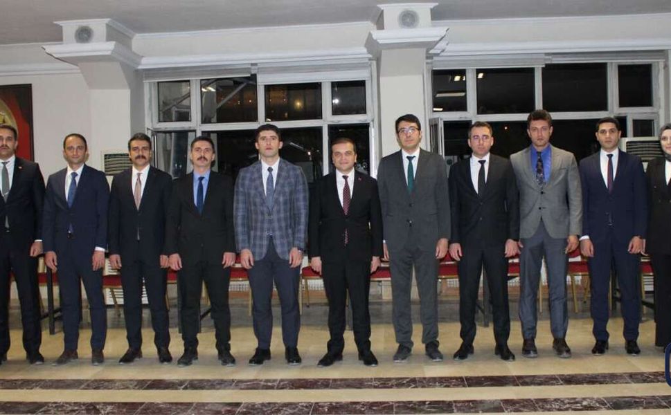 Hakkâri Adliyesi’nde Burak Hazinedaroğlu ve Bahadır Sami’ye anlamlı veda