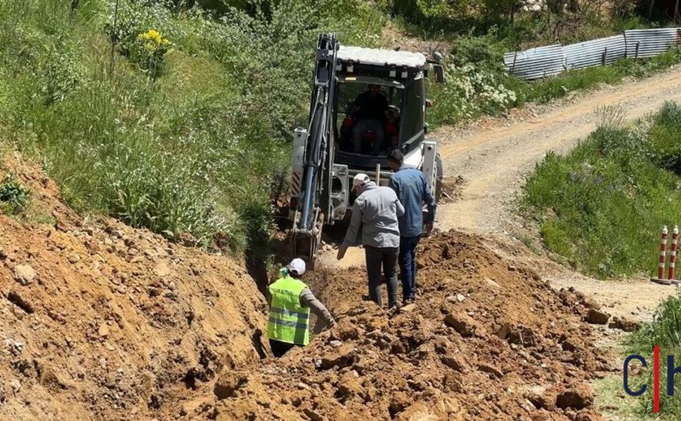 Yüksekova’da Hummalı Çalışma Başladı: 70 Kilometrelik Doğal Gaz Seferberliğinde İlk Kazma Vuruldu!