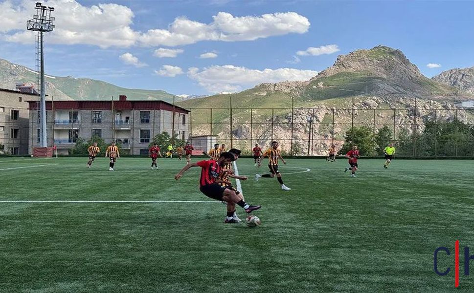Üzümkıran Spor Uzatmalarda Gelen Golle Hakkâri Şampiyonu Oldu