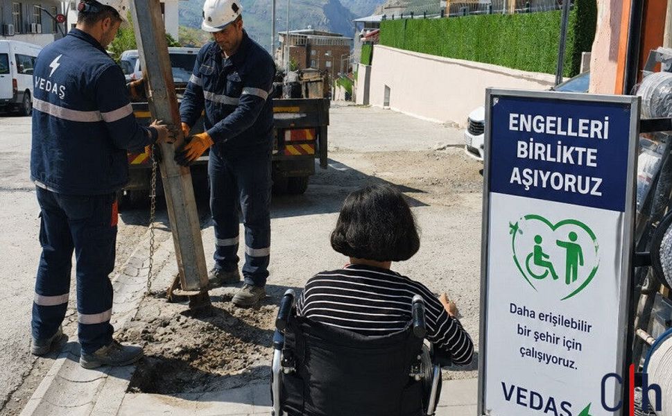 VEDAŞ Müdahale Etti, Gözler Belediyeye Çevrildi