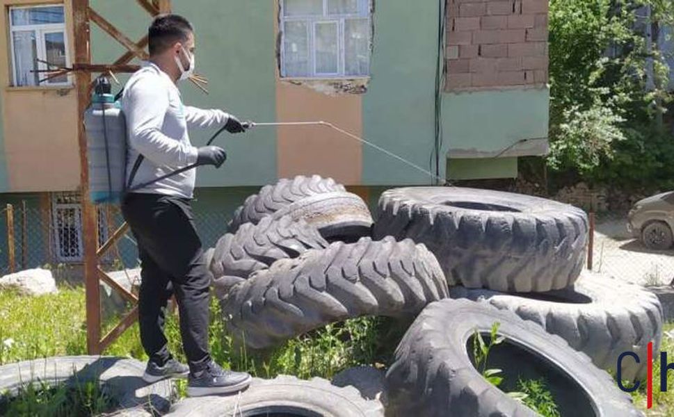 Belediye Ekiplerinden Gölet ve Su Birikintilerine 7/24 Larva Çıkarması!