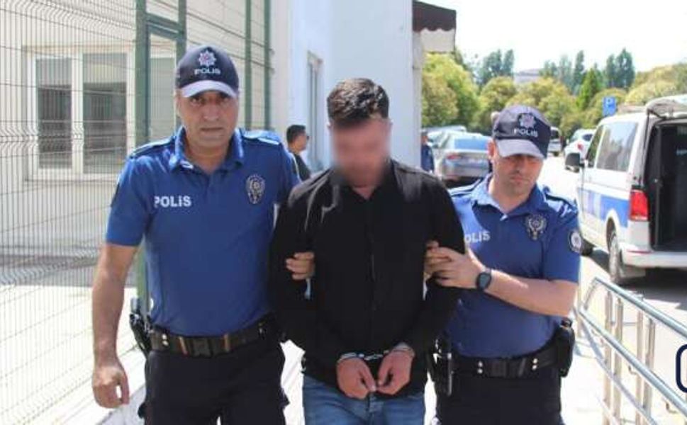 Hakkari’de Görevli Uzman Çavuş Adana’da İki Kişiyi Vurdu, Tutuklandı