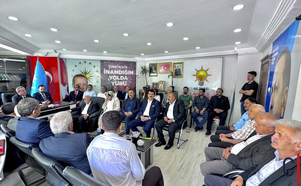 AK Parti Hakkari Teşkilatı Haftalık Çalışmaları Masaya Yatırdı