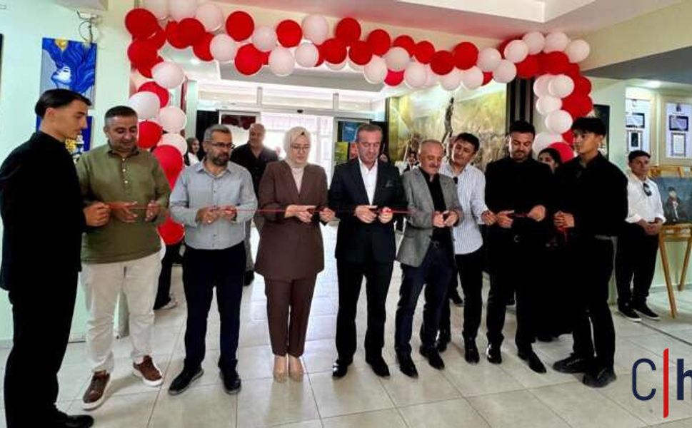 Hakkâri Güzel Sanatlar Lisesi’nden Yıl Sonu Sergisi