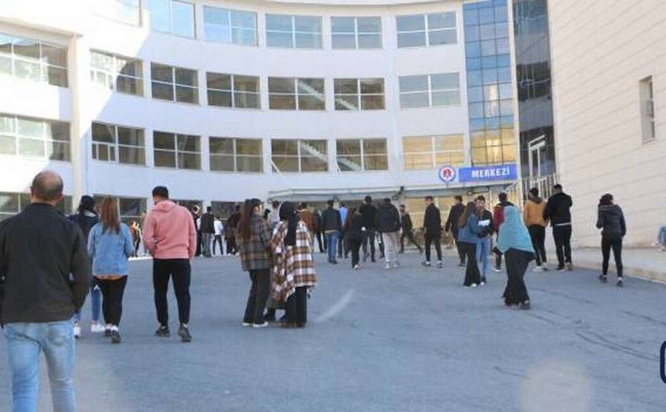 Hakkari’de YKS Heyecanı Başladı: Binlerce Aday Geleceği İçin Ter Dökecek