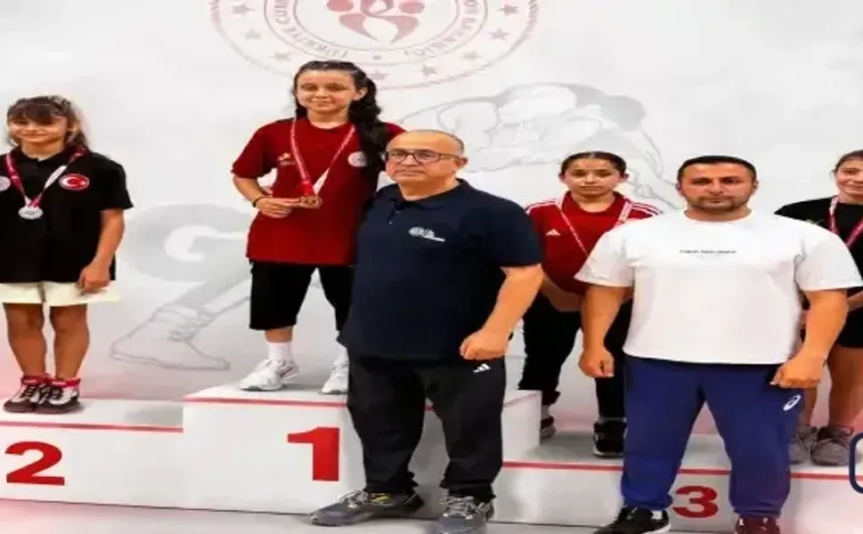 Hakkârili Zilan Sever, ANALİG Türkiye Şampiyonası'nda Bronz Madalya Kazandı