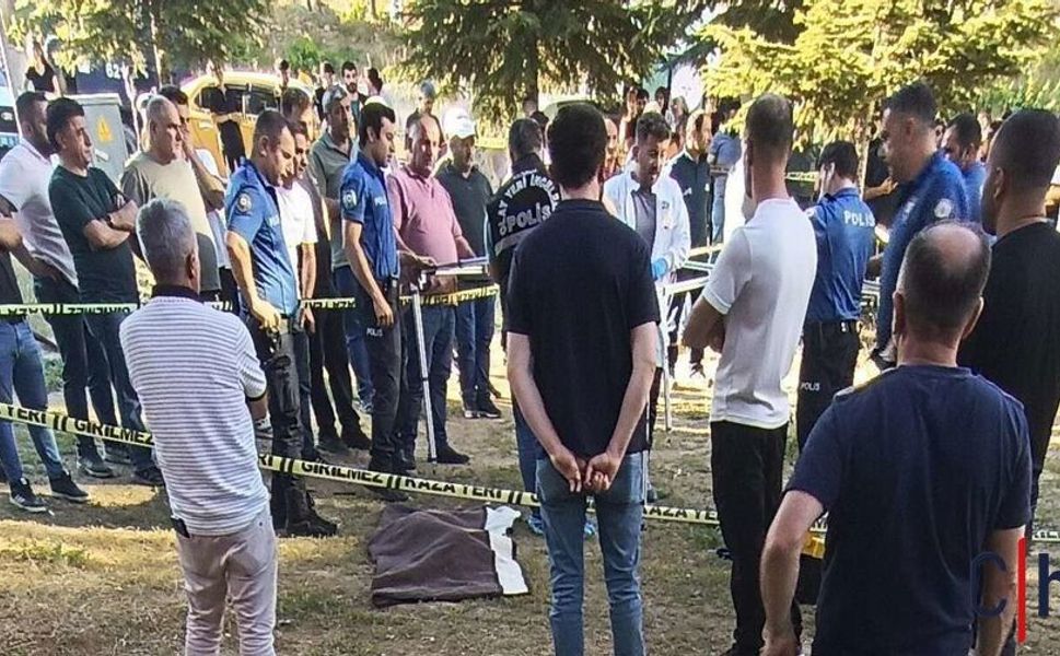 Hakkâri'de Ambulansın Çarptığı 10 Yaşındaki Çocuk Hayatını Kaybetti
