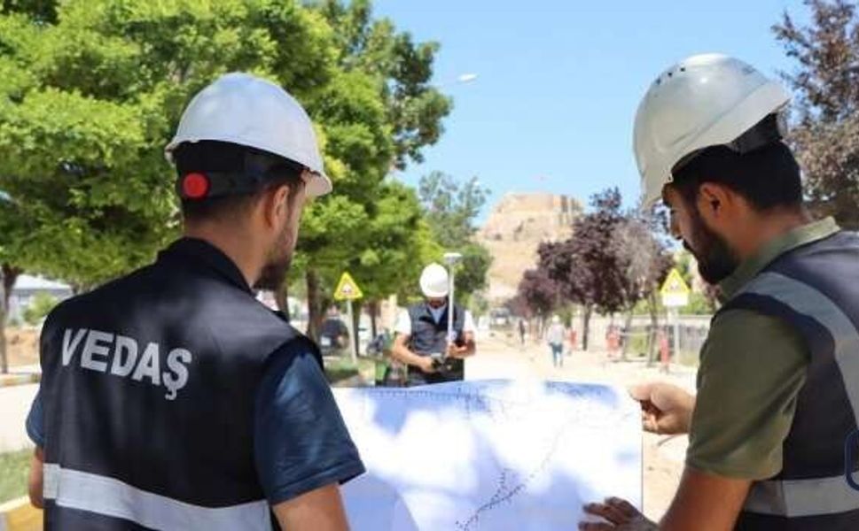 VEDAŞ’tan Hakkari’de Enerji Altyapısına Güçlü Yatırım Hamlesi