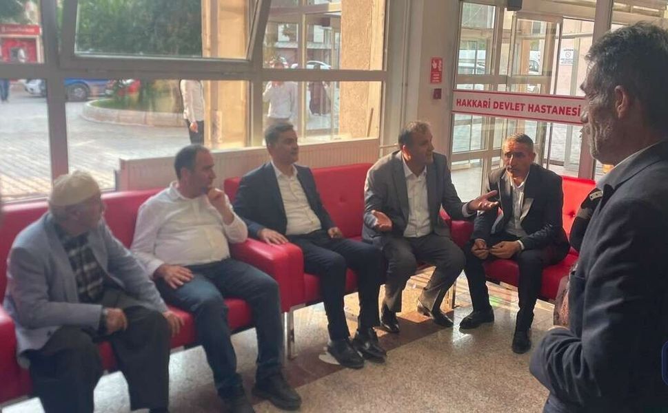 DEM Parti Heyetinden Hakkâri'de Taziye ve Geçmiş Olsun Ziyaretleri