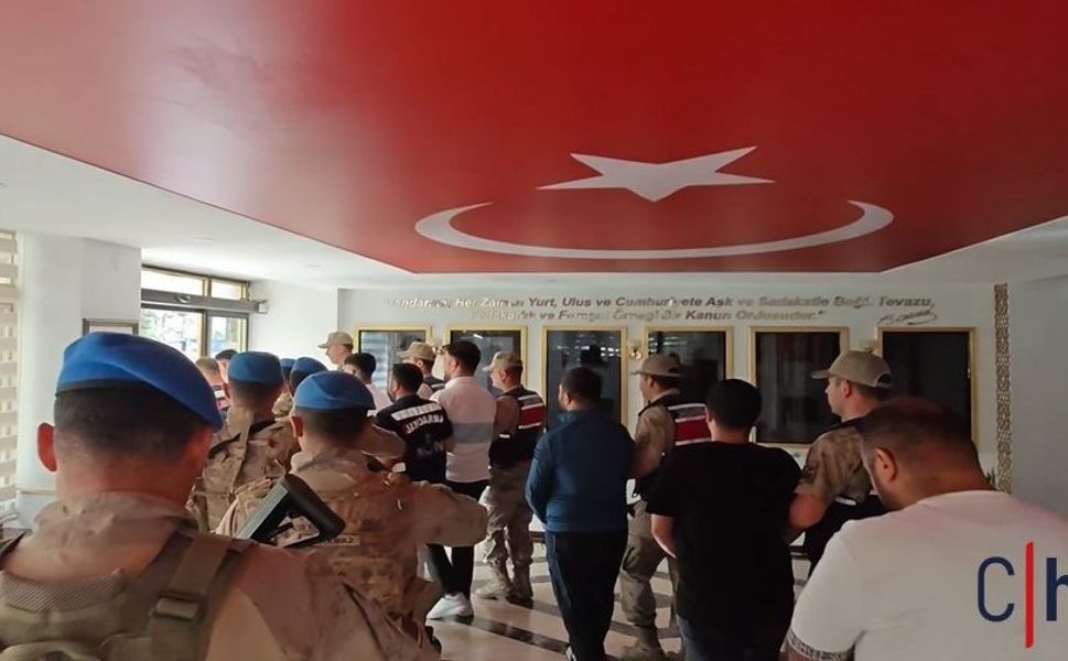 16 İlde Organize Suç Örgütlerine Operasyon: 228 Şüpheli Yakalandı