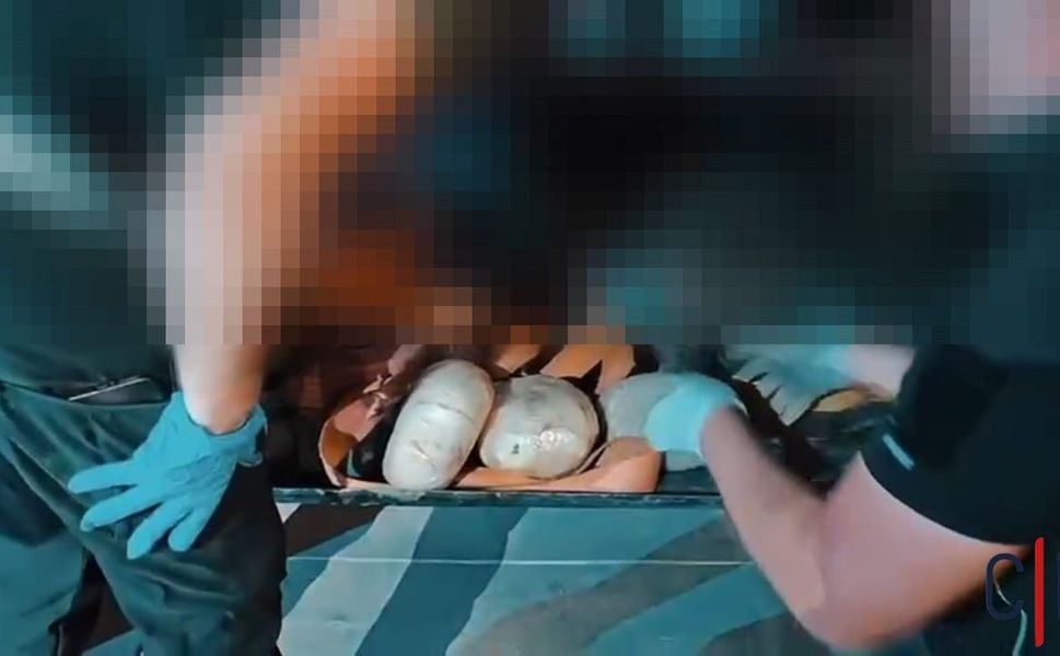 Tırda 9 kilo 700 gram metamfetamin ele geçirildi