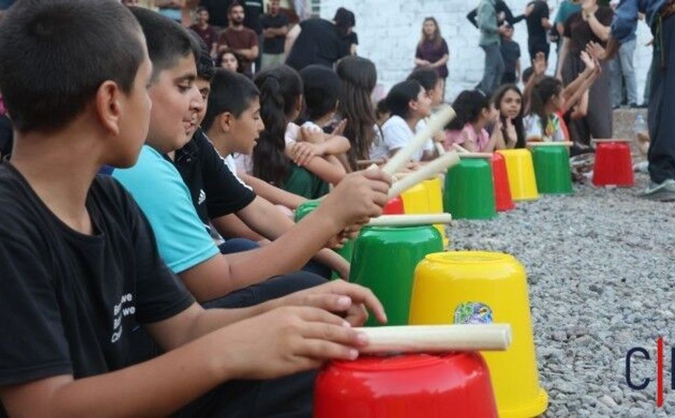 Çocuklar "Gerok Kargeha Zarokan" Etkinliğinde Müzik ve Resimle Buluştu