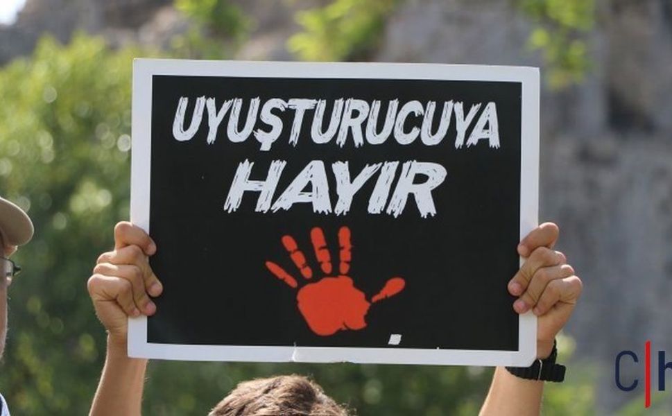 9 Yıldır Oğlunu Bağımlılıktan Kurtarmaya Çalışıyor: "Bir İğne 20 Bin Lira"