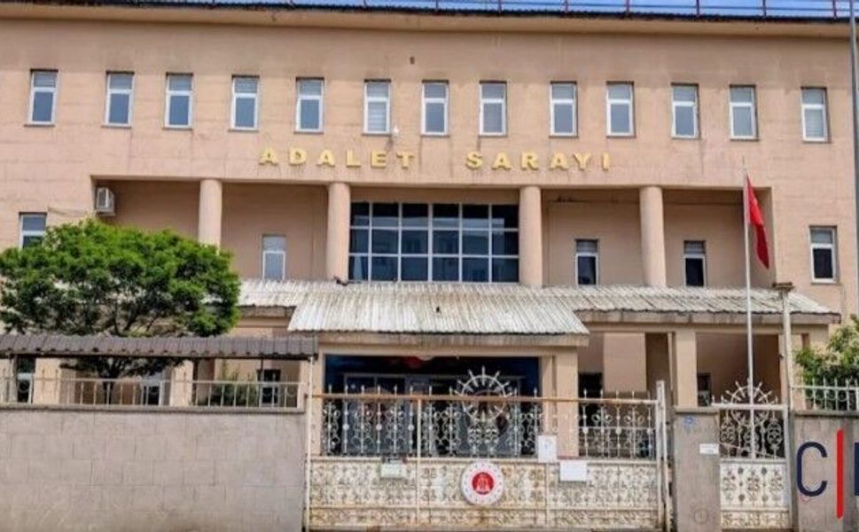 Hakkari'de Gözaltına Alınan 8 Gençten 2'si Tutuklandı