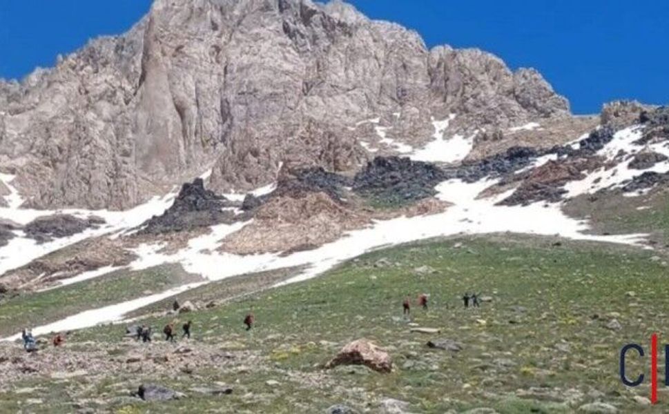 Hakkari Cilo Dağı'nda Kayıp Dağcıyı Arama Çalışmaları Sürüyor
