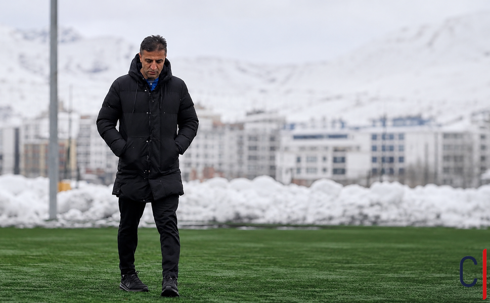 Hakkâri Zapspor’da Yaprak Dökümü