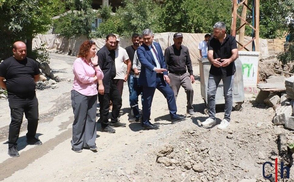 Bağlar Mahallesi'nde Altyapı Hamlesi: Asfalt Öncesi Çalışmalar Hız Kazandı