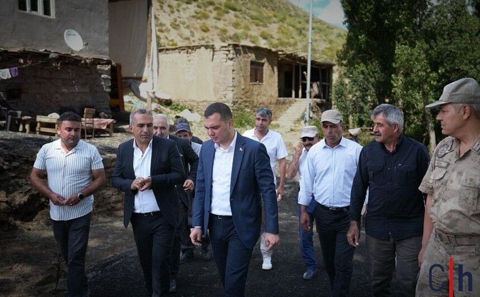 Vali Yardımcısı Cüneyt Zor'dan Köy Ziyaretleri: Talepler Yerinde Dinlendi
