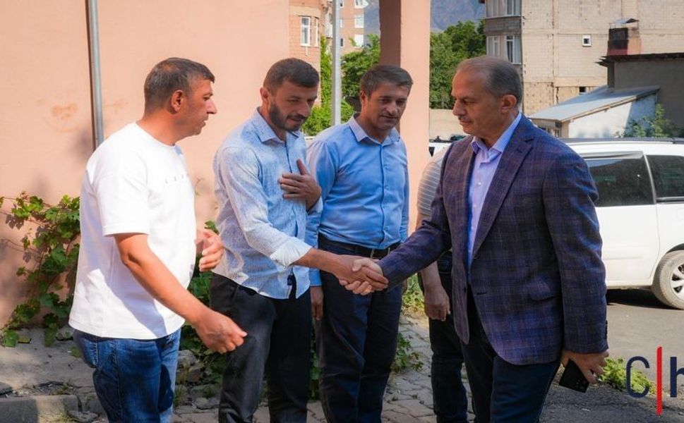 Vali İbrahim Taşyapan'dan Özer, Arslan ve Engin Ailelerine Taziye Ziyareti