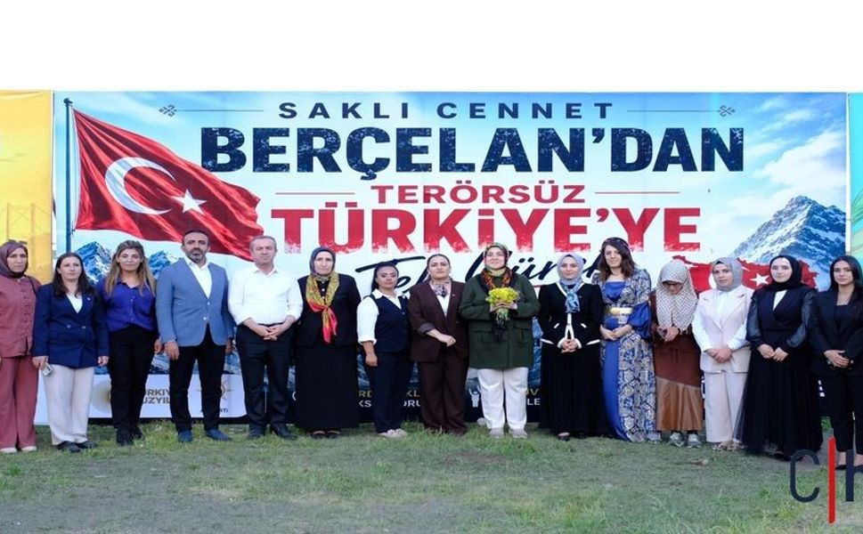 Hakkâri'de Berçelan 1. Kadın Şenliği Yoğun Katılımla Gerçekleştirildi