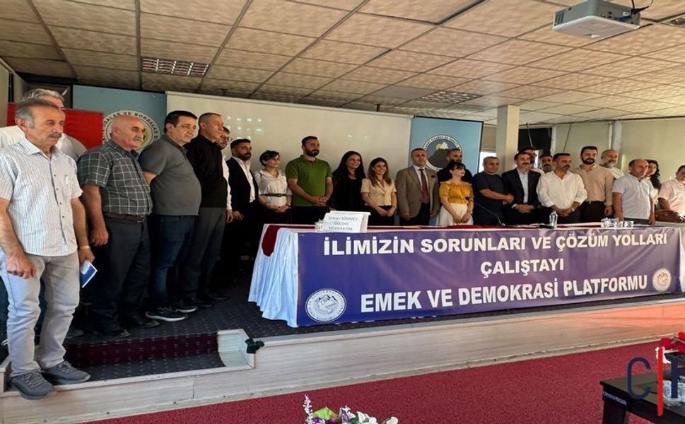 Hakkari’nin sorunları çalıştayda masaya yatırıldı: Çözüm için ortak mücadele çağrısı
