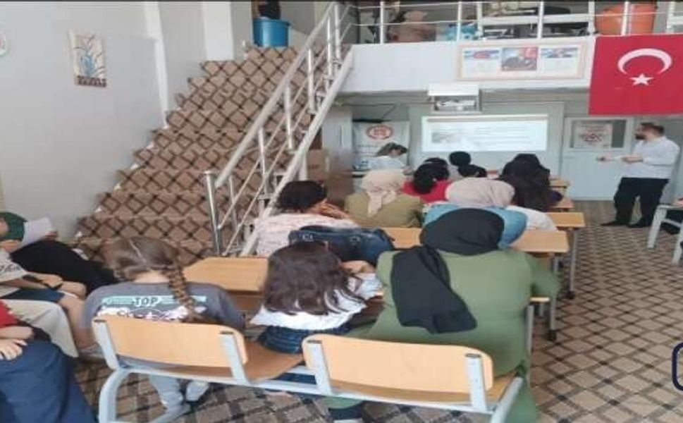 Hakkari’de Evlilik Öncesi Eğitim: Sağlıklı Ailenin Temelleri Anlatıldı