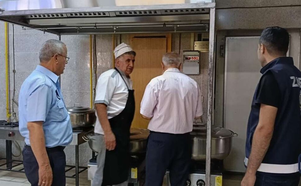 Hakkari’de Zabıta Ekiplerinden Kurum Mutfaklarına Hijyen Denetimi