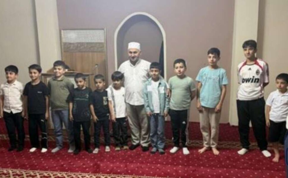 Müftü Okuş, Yaz Kur’an Kursu Öğrencileriyle Sabah Namazında Buluştu