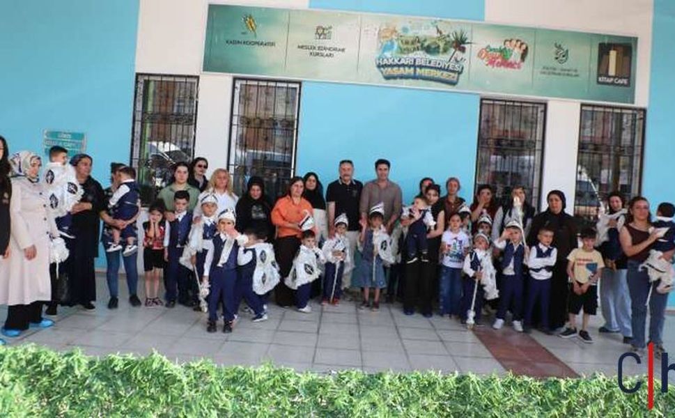 Hakkâri'de 26 Çocuk İçin Geleneksel Sünnet Şöleni Düzenlendi