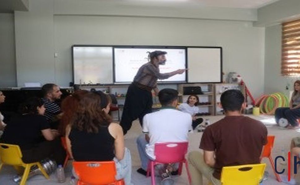 Ma Music’ten çocuk eğitmenlerine Kürtçe müzik atölyesi