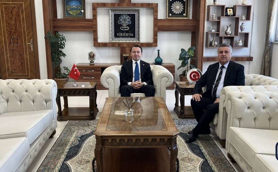Başkan Yaşar'dan Yüksekova Kaymakamı Hülür’e ziyaret