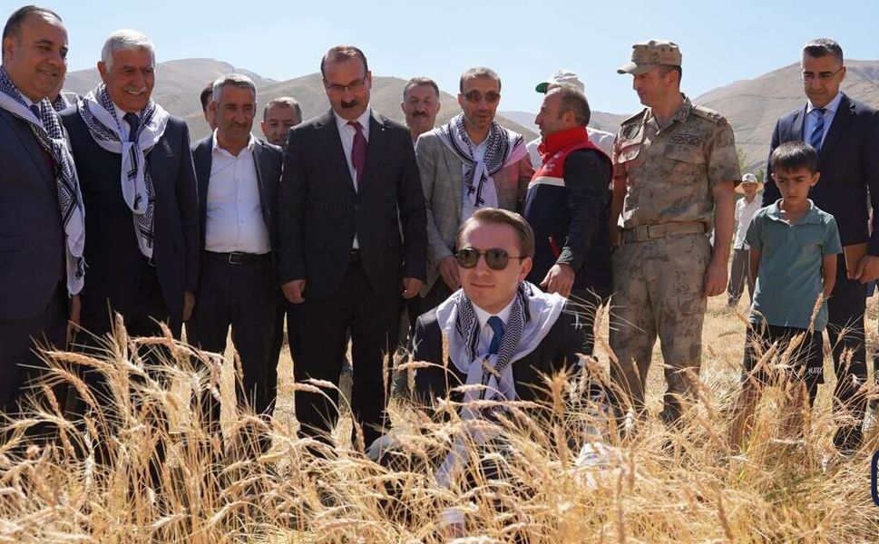 Büyükçiftlik’te tarlalar bereketle buluştu