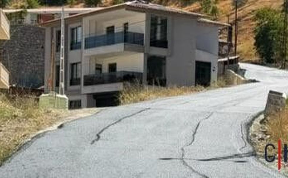 Merzan’da 1,5 Kilometrelik Yol Yenilendi