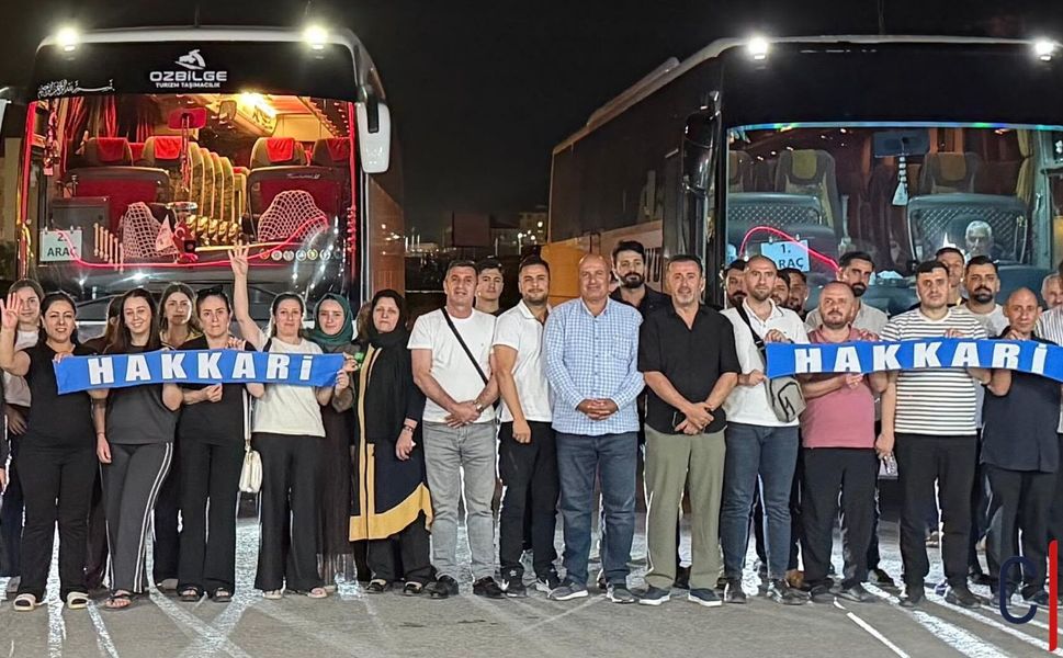 AK Parti Hakkâri Teşkilatı 25. Yıl Coşkusu İçin Ankara Yolunda
