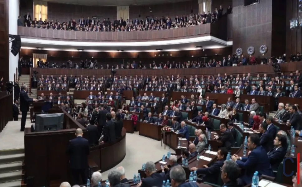 AKP’de “Çerçeve Yasa” Mesaisi: Teklifin Meclis Takvimi Netleşiyor