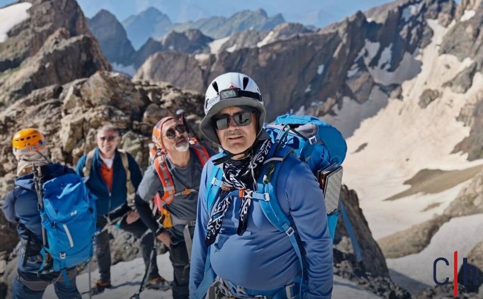 Vali Çelik, 4 Bin 135 Rakımlı Reşko Dağı’na Tırmandı