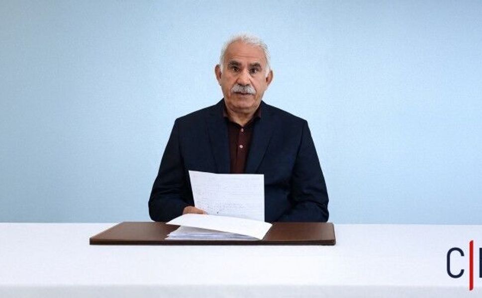 Öcalan’dan Mesaj: “Demokratik Cumhuriyet’e Kapı Aralanıyor”