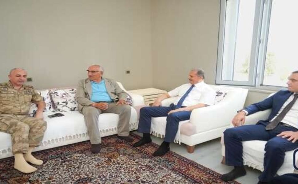 Vali Taşyapan Akbulut Köyünü Ziyaret Etti