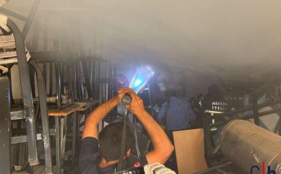 Hakkari’de Depo Yangını Paniğe Neden Oldu