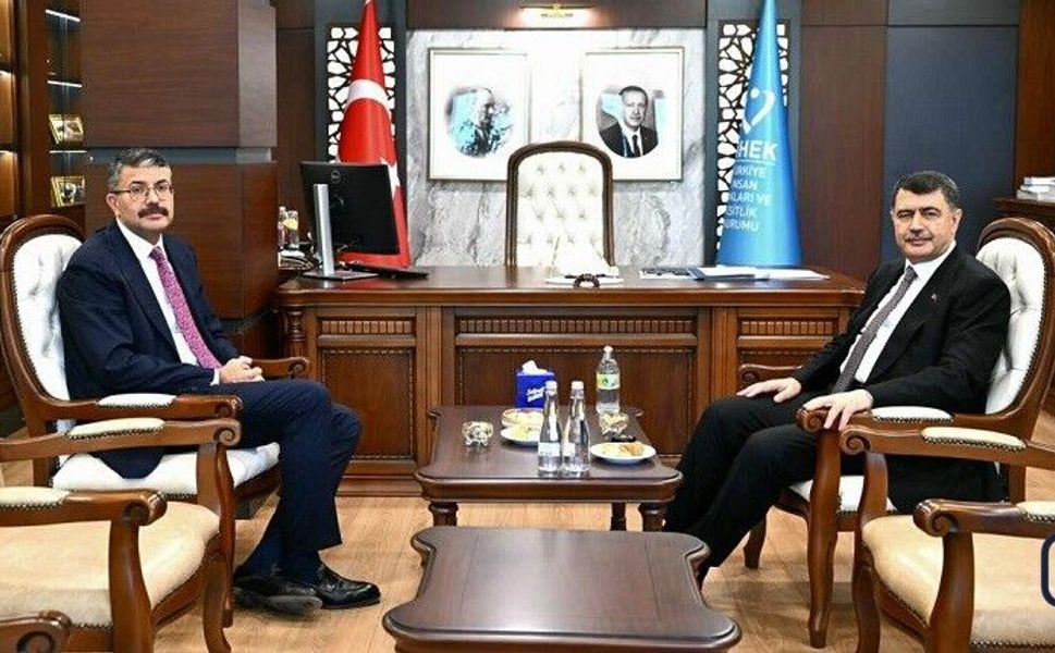 Bakan Yardımcısı Çelik’ten TİHEK Başkanı Şahin’e ziyaret