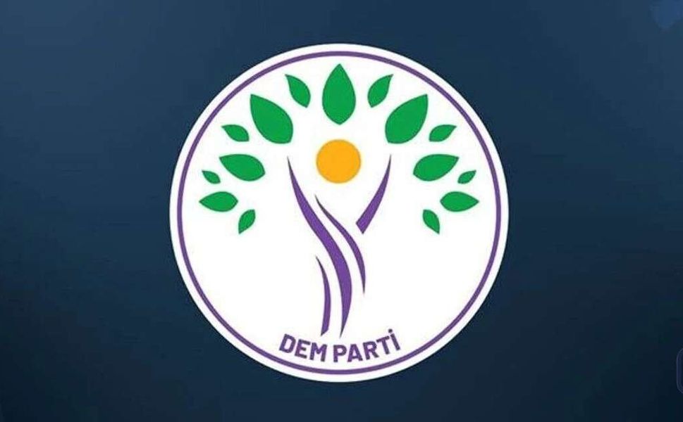 Hakkari DEM’den Yeni Eğitim Yılı Öncesi “Anadilde Eğitim” Çağrısı